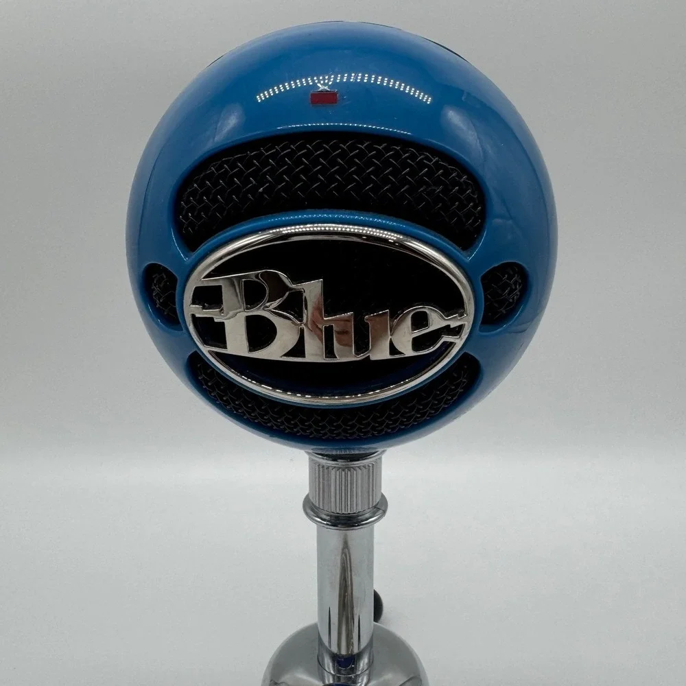 Blue Microphones Snowball USB Condenser Microphone Blue with Tripod Stand Cable